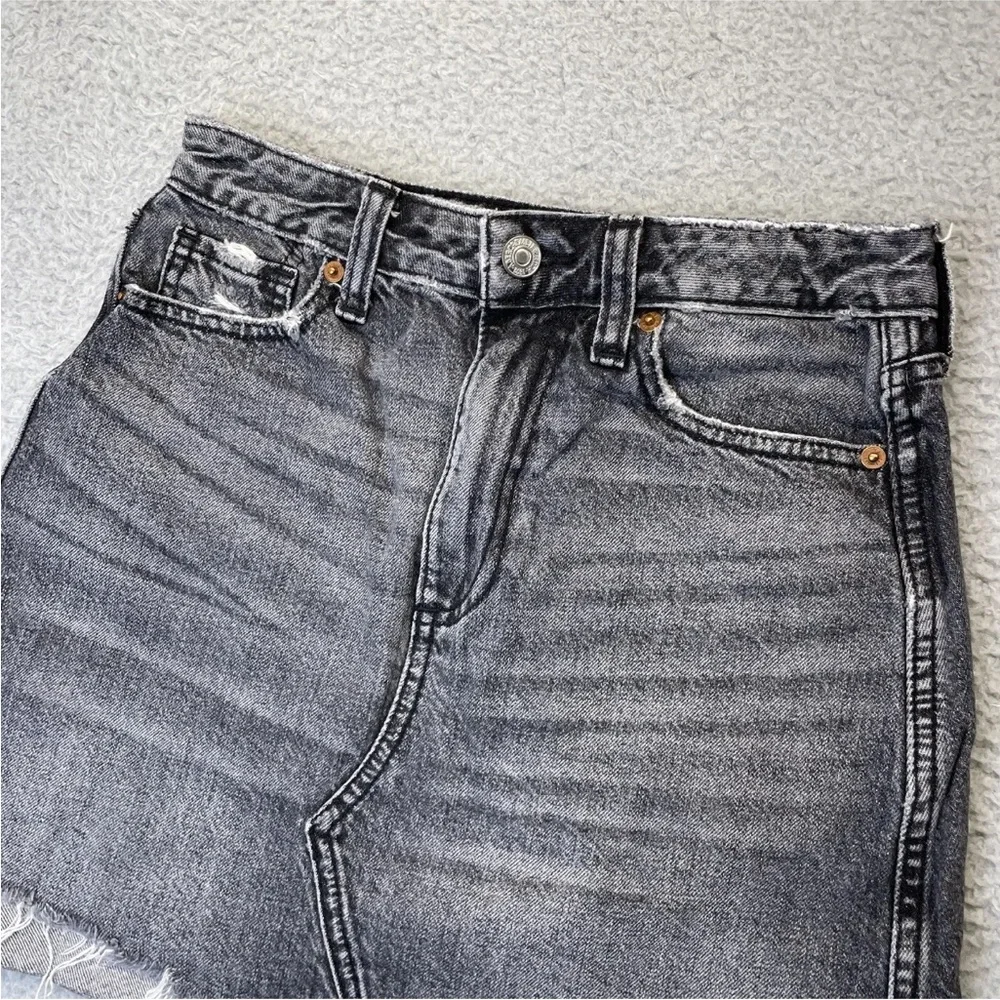 Abercrombie & Fitch Mini Skirt Women 00R 24 Black Gray Denim Raw Hem Y2K Party